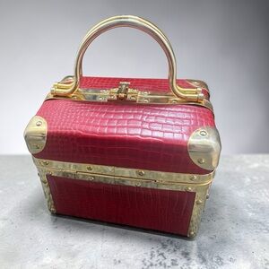 Borsa Bella Italian embossed box purse